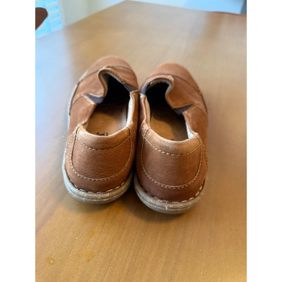 Born Women's Tan Leather Loafers - Picture 4 of 6